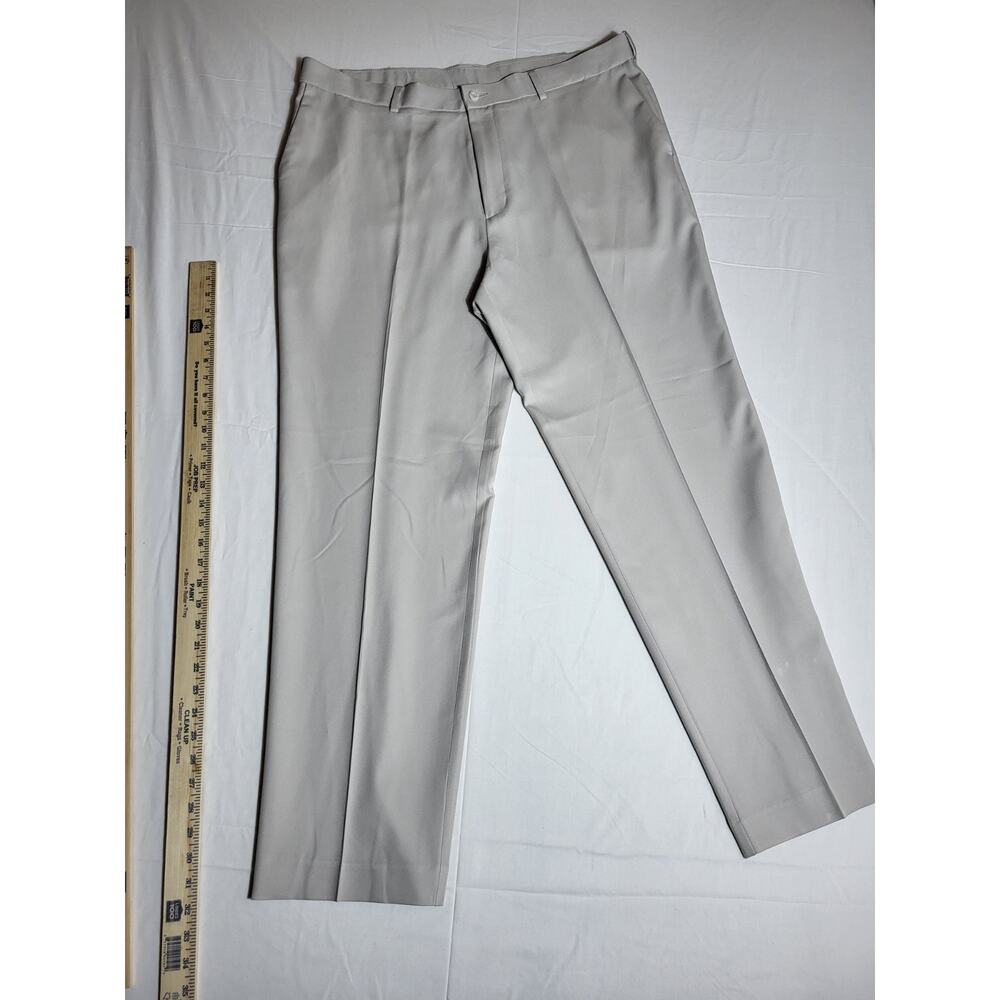 PGA TOUR Golf Pants Mens 40x32 Beige Flat Front Performance